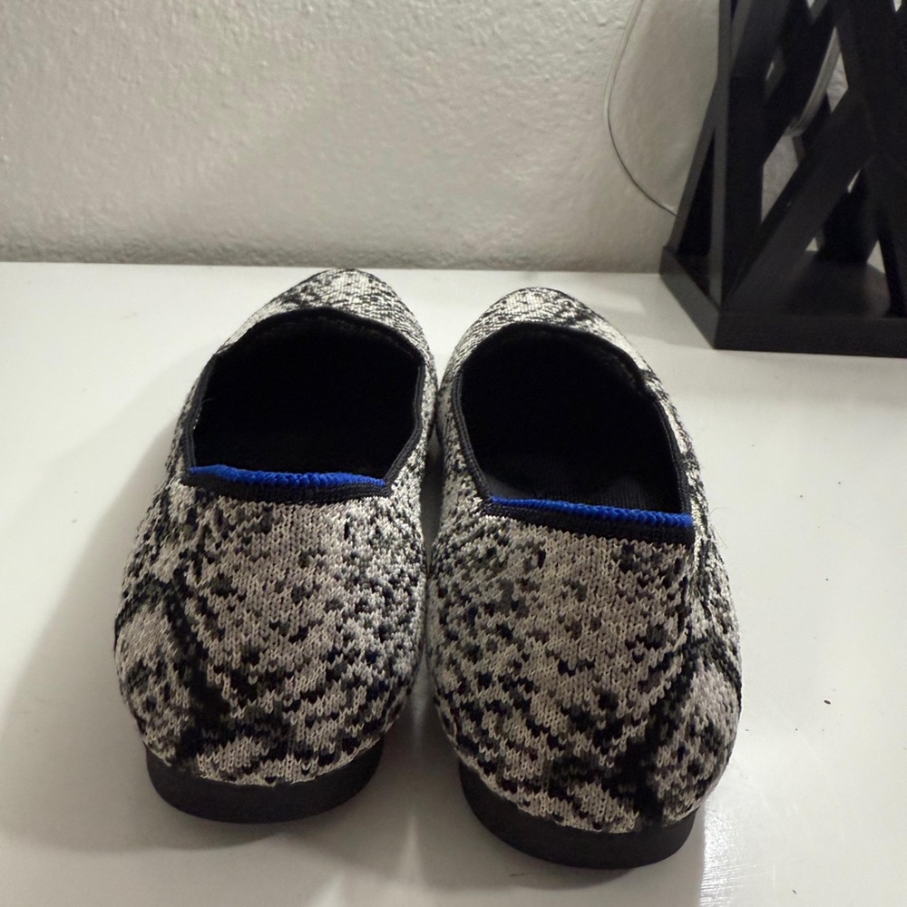 Rothy's Black and White Snake Print Men's Shoes - Picture 5 of 8